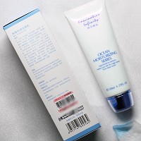 菲莎妮丝 深海水润洁颜乳120ml 泡沫丰富绵密,深层清洁污垢,补水滋润,洗后不紧绷