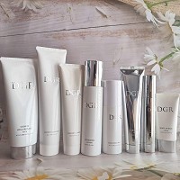 诚美 DGR洗颜液80ml 泡沫细腻,弱酸性,清洁毛孔及多余油脂,补水滋润