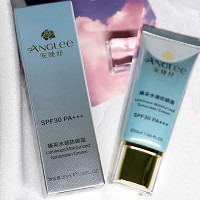 安婕妤 臻采水感防晒霜30mlSPF30PA+++保湿、隔离、防晒、修饰肤色、遮盖瑕疵