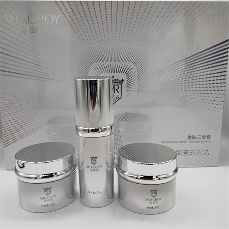 苗御堂 嫩肤三宝套 混合斑家居断黑三宝(亮颜晚霜30g+皙颜日霜30g+精华液30ml)