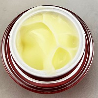 伊尔娜美 柔肤平衡舒缓霜30g 补充水分及养分,调节水油平衡,赋予肌肤亮丽质感