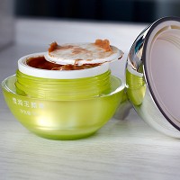 蒂曼莱儿 滢润玉颜霜30g 补充水分及营养,改善粗糙、干燥肌肤,收缩毛孔,恢复弹性