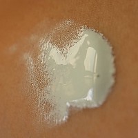 超越无限 纳米美颜BB霜30g 打造自然裸妆,修饰肤色,匀净盈亮,水润细腻,提升紧致度