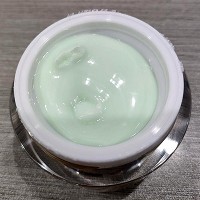 苗氏魔斑 雪漾雪肤霜I号30g(绿色)祛除黄褐斑,坐疮印,防止色素回流,改善灰黄黯哑肌肤,收缩毛孔