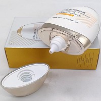 苗翠堂 水感柔润粉底液50ml 遮盖瑕疵、明亮肤色、有光泽感、不堵塞毛孔