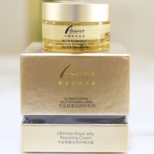 安婕妤 黑金帝皇蜂奢宠修护精华霜50ml 平抚老化纹路、紧致弹嫩、改善面部颈部松弛老化现象