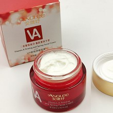 安婕妤 VA紧致弹嫩面霜50ml 质地丰盈绵密、持久滋润、紧致饱满、水嫩弹力、平抚细纹、柔滑细腻